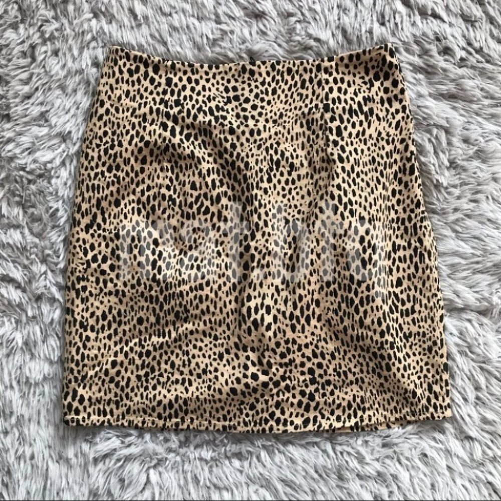 NWT Brandy Melville Cheetah Print Mini Skirt, one size (XS/S)